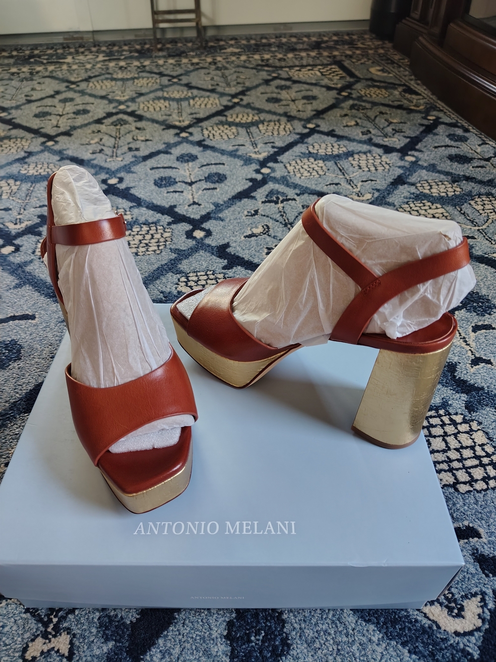 Antonio Melani Women's Brown Leather Platform Sandals with Gold Block Heel Sz 8